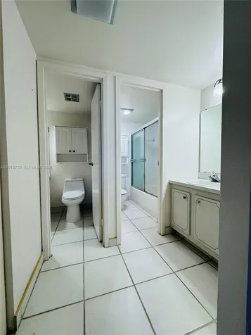 3675 N Country Club Drive Aventura FL 33180