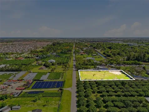 23600 SW 122 Avenue Miami FL 33032
