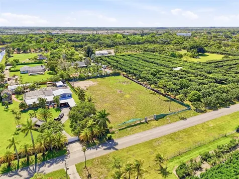 23761 SW 106 Miami FL 33032