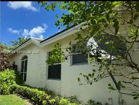 3457 NE 2nd Street Homestead FL 33033