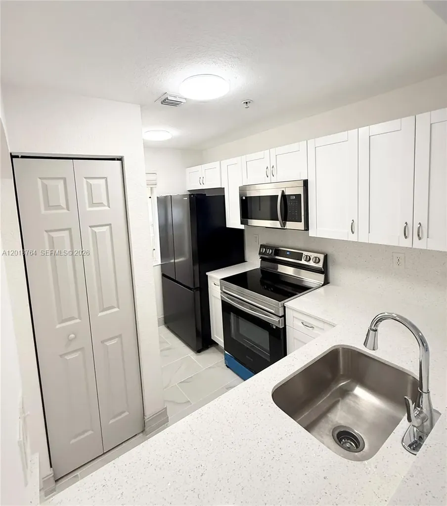 7991 NW 8th Street Miami FL 33126