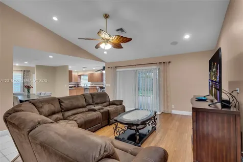 7817 Sunflower Drive Margate FL 33063