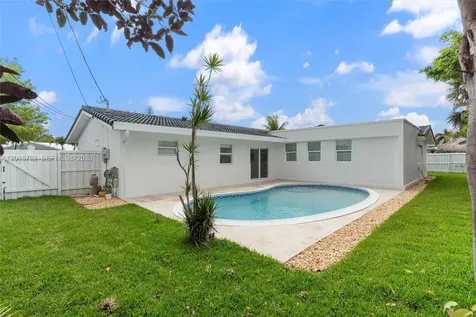 4211 NE 27th Avenue Lighthouse Point FL 33064