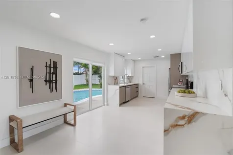 4211 NE 27th Avenue Lighthouse Point FL 33064