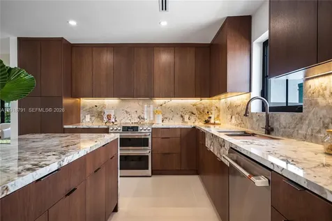 1037 Sevilla Avenue Coral Gables FL 33134