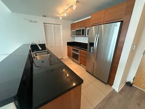 244 Biscayne Boulevard Miami FL 33132