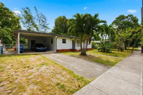 4621 SW 31st Drive West Park FL 33023