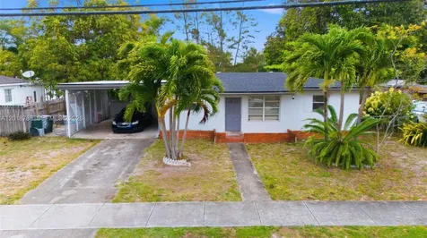 4621 SW 31st Drive West Park FL 33023