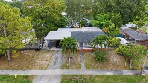 4621 SW 31st Drive West Park FL 33023