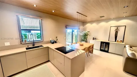 20865 NE 7th Court Miami FL 33179