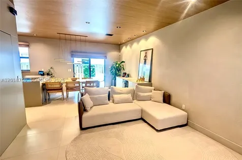 20865 NE 7th Court Miami FL 33179