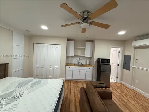 Miami FL 33185