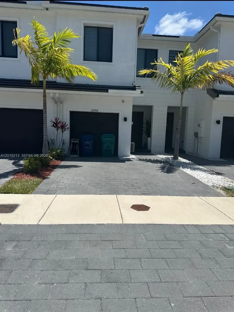 10906 SW 232nd Terrace Homestead FL 33032