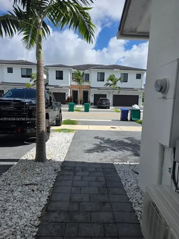 10906 SW 232nd Terrace Homestead FL 33032