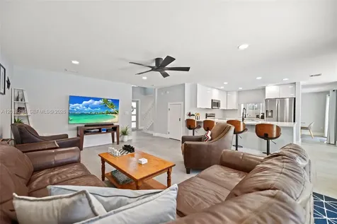13910 Monticello Street Davie FL 33325