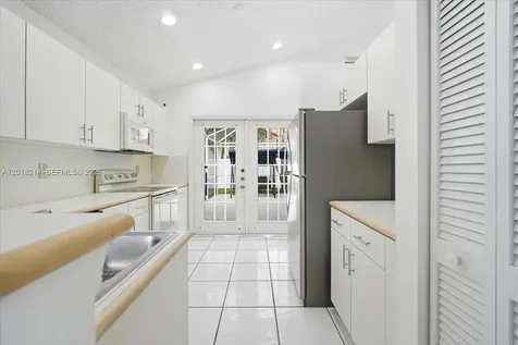628 Stanton Drive Weston FL 33326