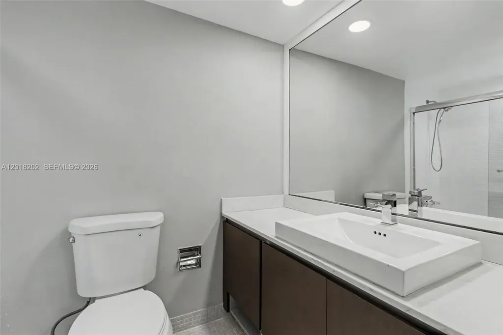 3250 N Palm Aire Drive Pompano Beach FL 33069