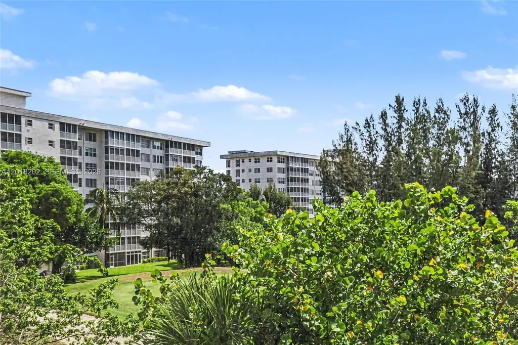 3250 N Palm Aire Drive Pompano Beach FL 33069