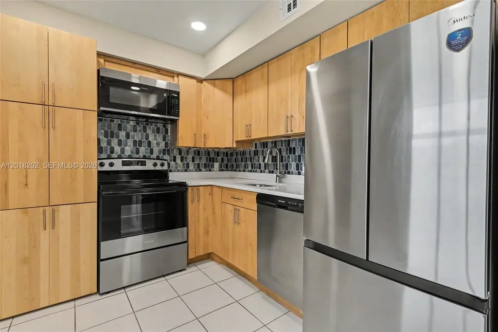 3250 N Palm Aire Drive Pompano Beach FL 33069