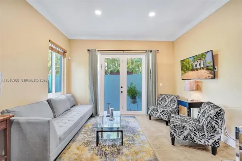18093 NW 87th Place Hialeah FL 33018