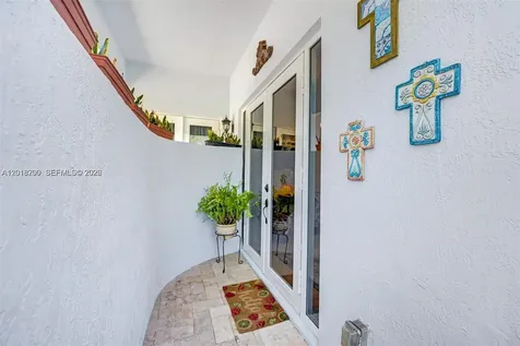 18093 NW 87th Place Hialeah FL 33018