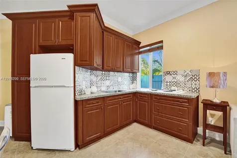 18093 NW 87th Place Hialeah FL 33018
