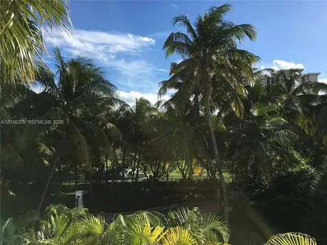 Aventura FL 33160