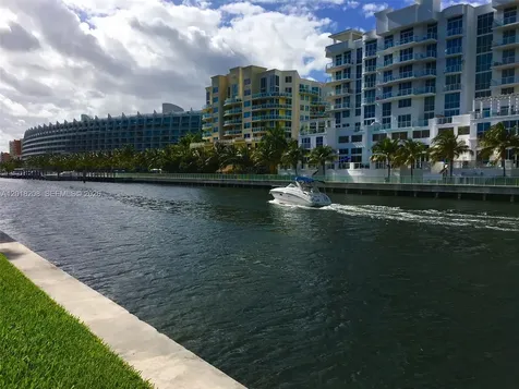 Aventura FL 33160