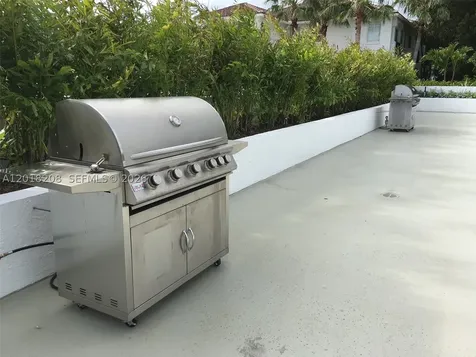 Aventura FL 33160