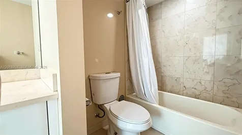 19400 Turnberry Way Aventura FL 33180