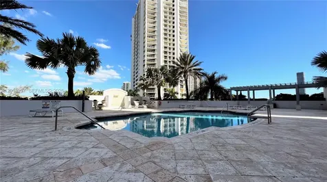 19400 Turnberry Way Aventura FL 33180