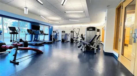 19400 Turnberry Way Aventura FL 33180