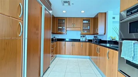 19400 Turnberry Way Aventura FL 33180