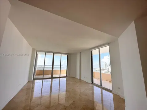 808 Brickell Key Drive Miami FL 33131