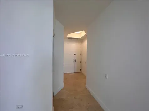 808 Brickell Key Drive Miami FL 33131