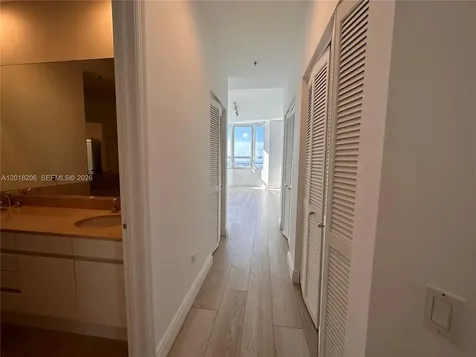 808 Brickell Key Drive Miami FL 33131