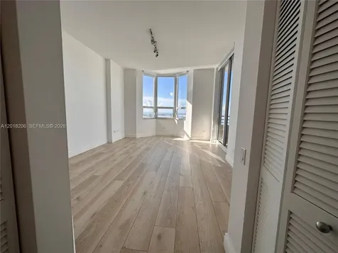 808 Brickell Key Drive Miami FL 33131