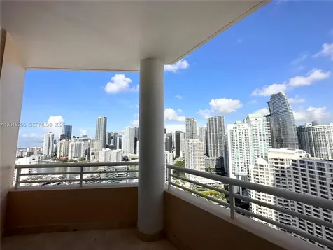 808 Brickell Key Drive Miami FL 33131