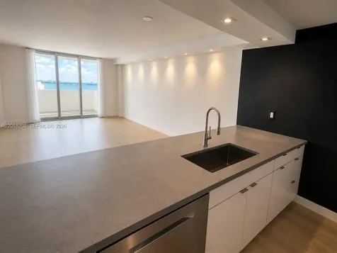 5 Island Avenue Miami Beach FL 33139