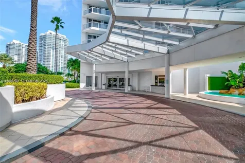16425 Collins Avenue Sunny Isles Beach FL 33160