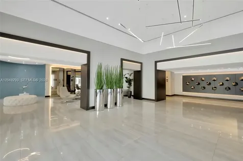 16425 Collins Avenue Sunny Isles Beach FL 33160