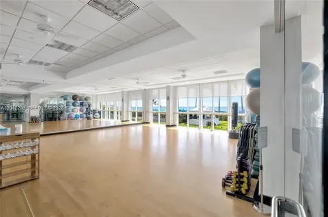 16425 Collins Avenue Sunny Isles Beach FL 33160