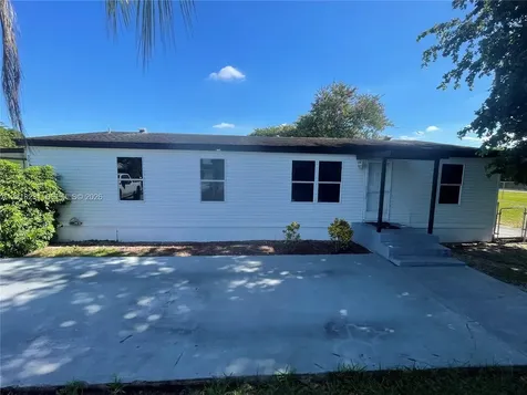 19800 SW 180th Ave Unit 394 Miami FL 33187