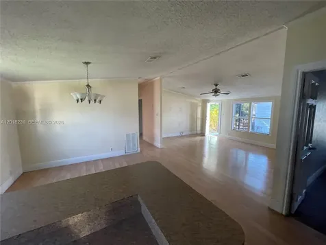 19800 SW 180th Ave Unit 394 Miami FL 33187