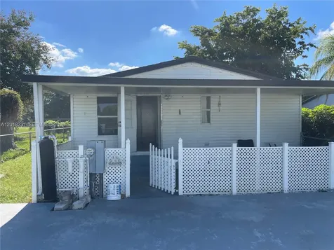 19800 SW 180th Ave Unit 394 Miami FL 33187