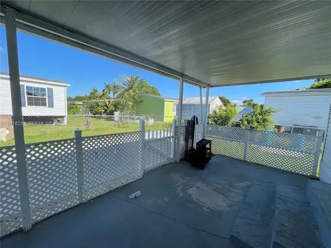 19800 SW 180th Ave Unit 394 Miami FL 33187