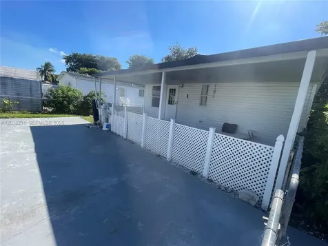 19800 SW 180th Ave Unit 394 Miami FL 33187