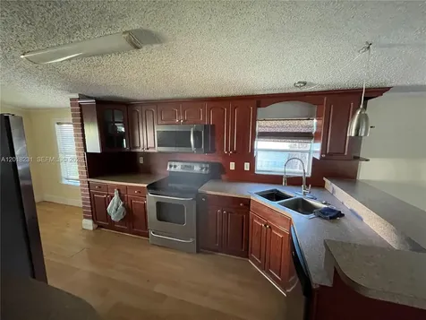 19800 SW 180th Ave Unit 394 Miami FL 33187