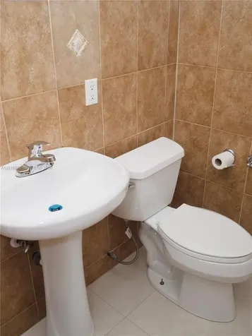 149 NW 17th Place Miami FL 33125
