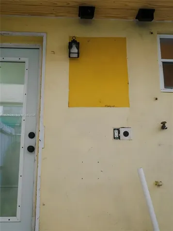 149 NW 17th Place Miami FL 33125